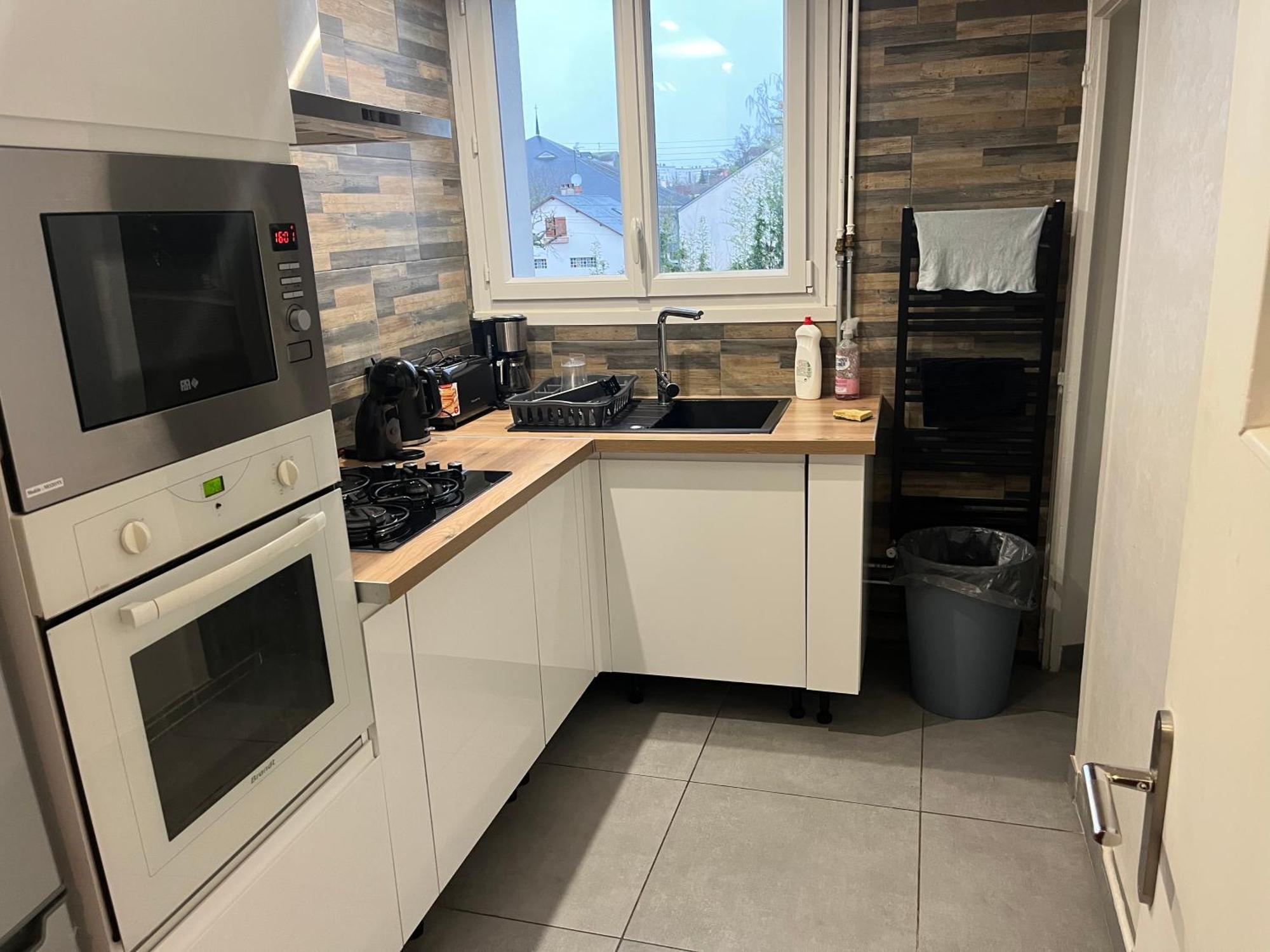 F3 Appartement 2 Chambre Un Salon Avec Wifi Saint-Jean-de-la-Ruelle Eksteriør billede